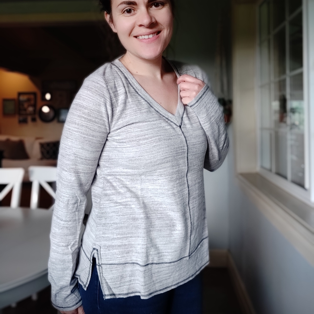 Unique rough hem sweater